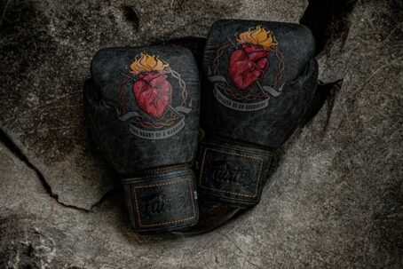 [LIMITED EDITION] Fairtex Boxing Gloves - Atencio Heart of Warrior - Image 7